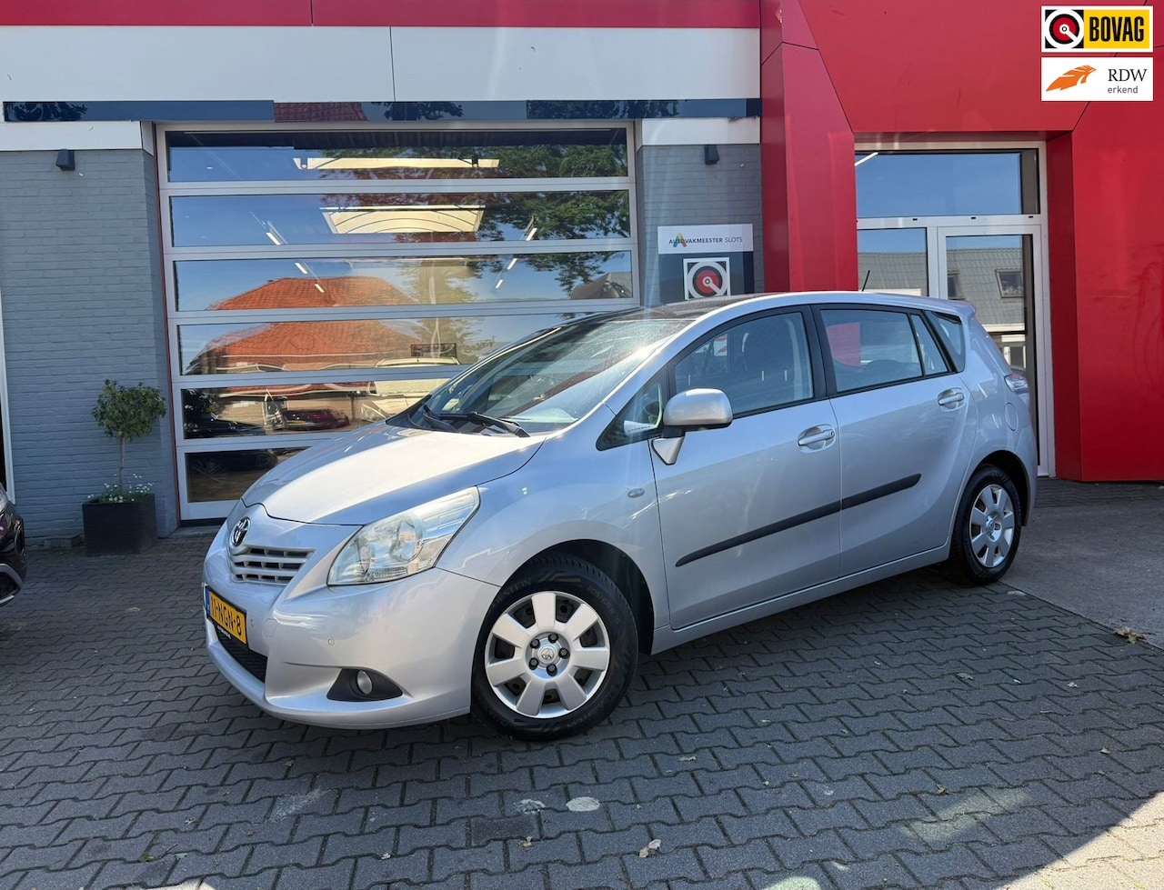 Toyota Verso - 1.8 VVT-i Business Limited 1.8 VVT-i Business Limited - AutoWereld.nl