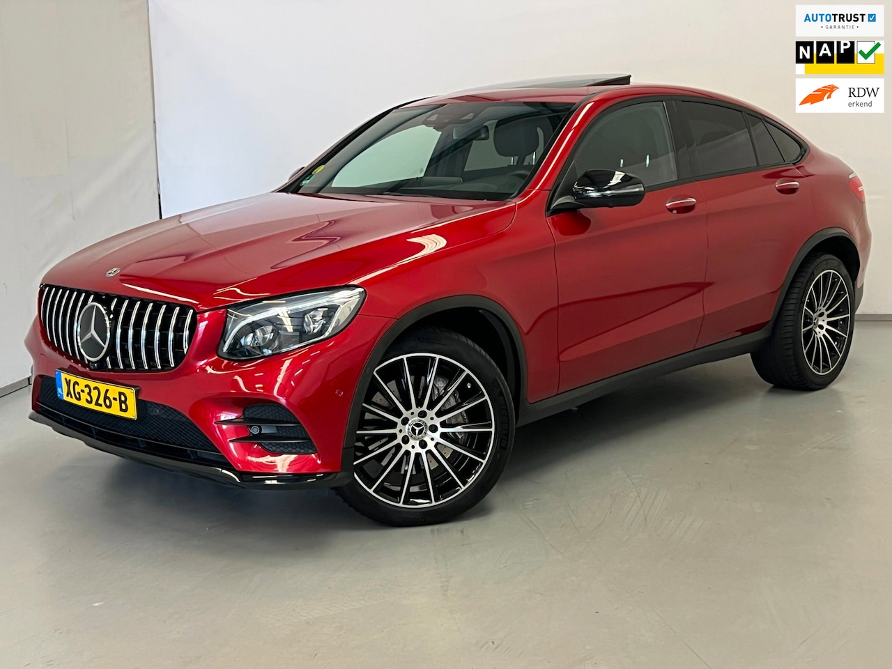 Mercedes-Benz GLC-klasse Coupé - 250d / AMG / Schuifdak / Luchtvering / Memory - AutoWereld.nl