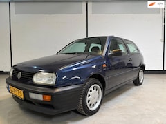Volkswagen Golf - VW 3 AUTOMAAT