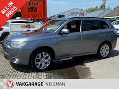 Mitsubishi Outlander - 2.0 PHEV 4WD CVT 5P Instyle rijklaarprijs bovag-garantie