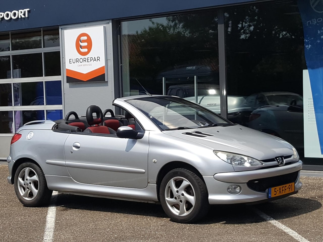 Peugeot 206 - 1.6 16V 5D Roland Garros | Cabriodak | Radio | Lederen bekleding | Airco - AutoWereld.nl
