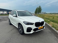 BMW X5 - XDrive45e High Executive / Skylounge / Pano
