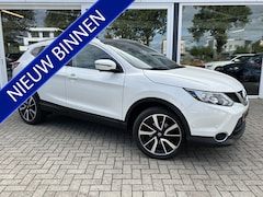 Nissan Qashqai - 1.2 Tekna Automaat / Leder / Camera / Pano / Stoelverwarming