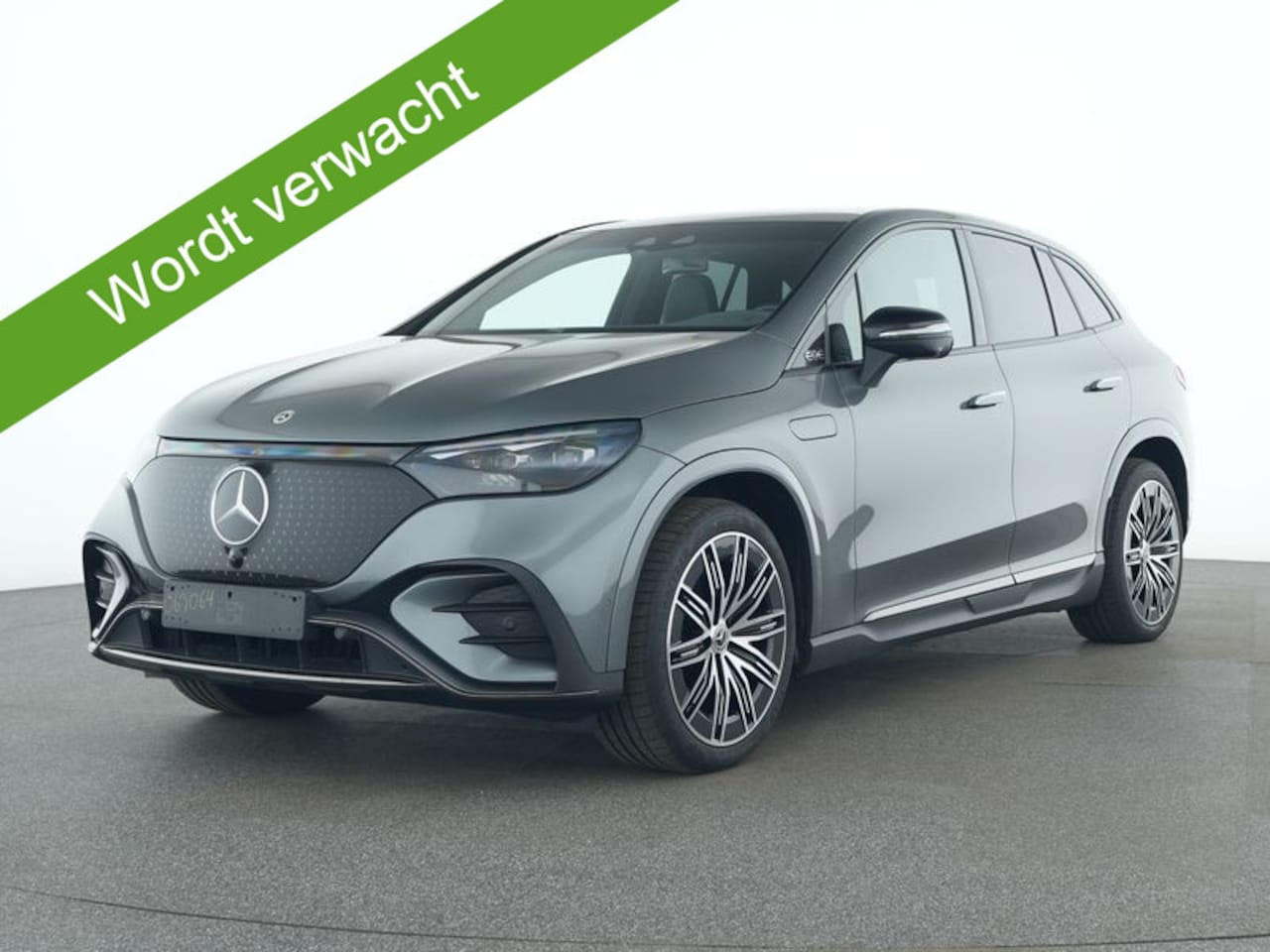 Mercedes-Benz EQE SUV - 350+ AMG Line 96 kWh Hyperscreen, Panoramadak, Rijassistentiepakket - AutoWereld.nl