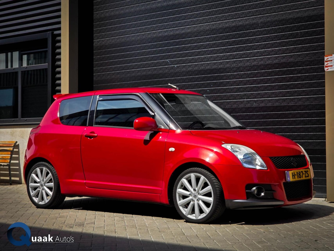 Suzuki Swift - 1.6 Sport 125PK | AIRCO | METALLIC | BLUETOOTH | STOELVERWARMING - AutoWereld.nl