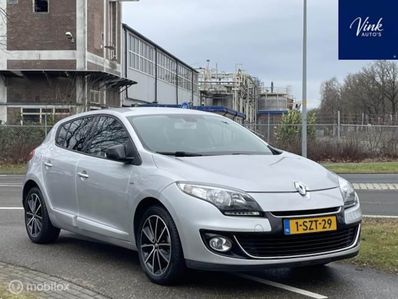 Renault Mégane - 1.2 TCe Bose | Navigatie | Achteruitrijcamera | Trekhaak - AutoWereld.nl