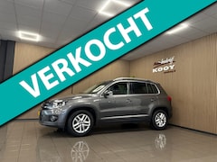 Volkswagen Tiguan - 1.4 TSI Sport&Style * Trekhaak / Dealer onderhouden / Navigatie / NL Auto