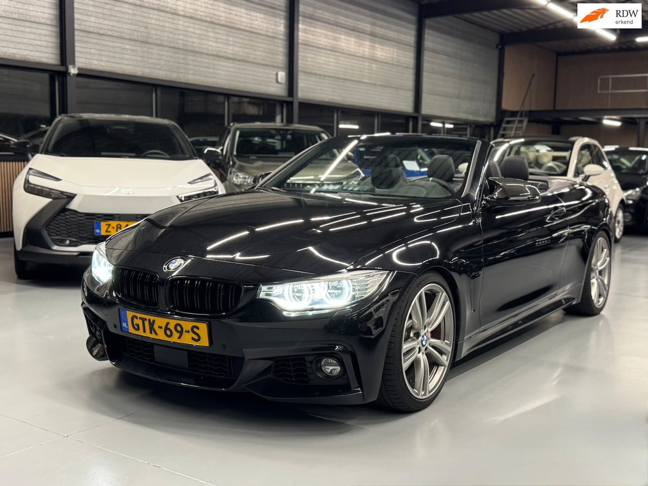 BMW 4-serie Cabrio - 435i M Sport 19''/HUD/NEKVERWARMING - AutoWereld.nl