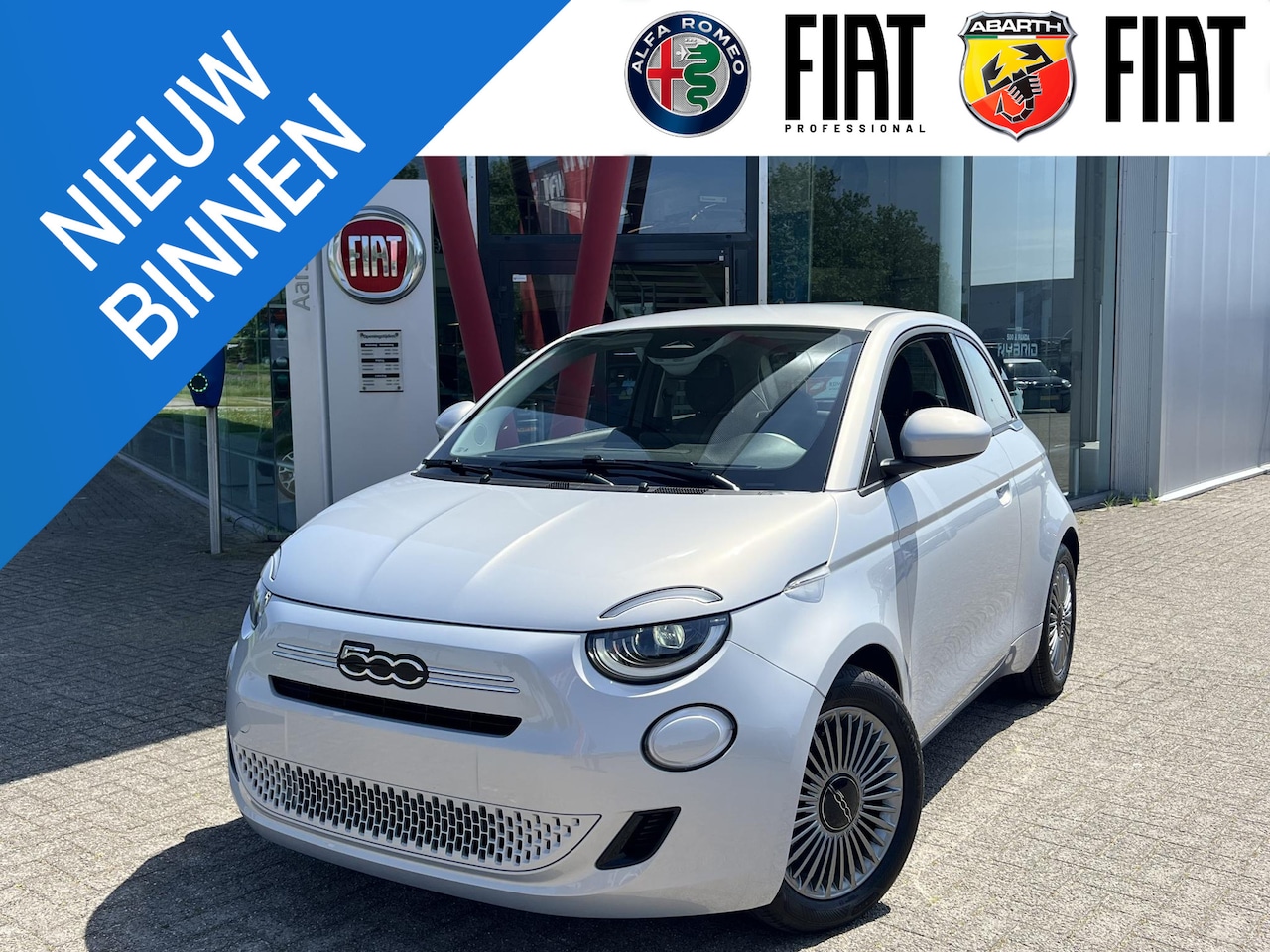 Fiat 500 - 1.0 Hybrid Torino Launch Edition | Carplay | LED | Parkeersensoren | Celestial Blue - AutoWereld.nl