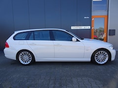 BMW 3-serie Touring - 318i Business Line Touring Lage km stand Unieke staat