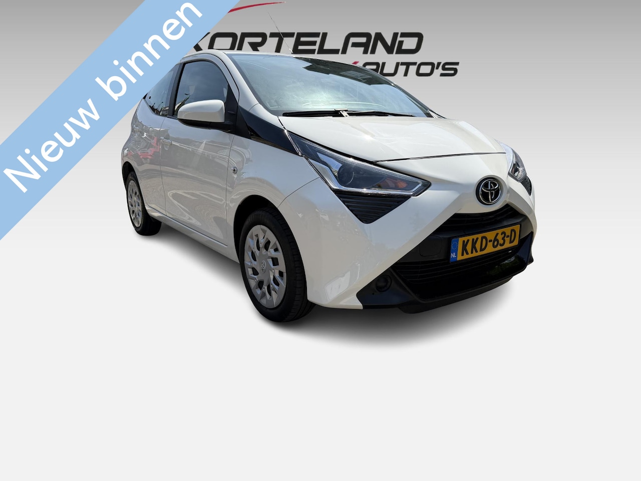Toyota Aygo - 1.0 VVT-i x-play AIRCO CAMERA LED - AutoWereld.nl