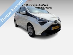 Toyota Aygo - 1.0 VVT-i x-play AIRCO CAMERA LED