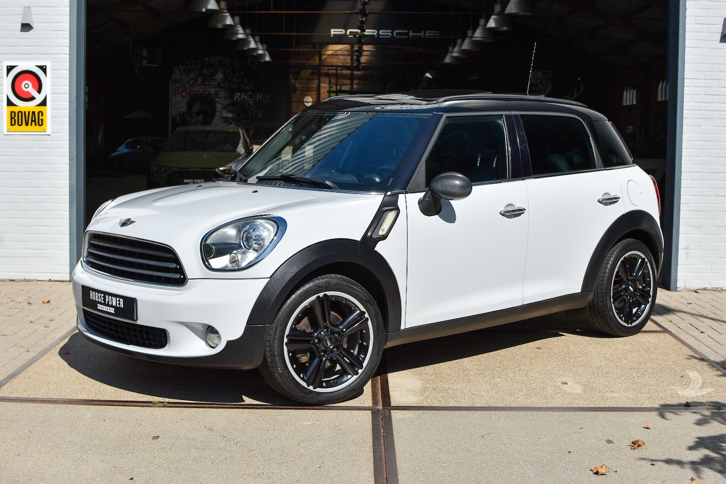 MINI Countryman - Mini 1.6 One Chili *Automaat | Pano | Clima | Cruise | Leder | Stoelverwarming* - AutoWereld.nl