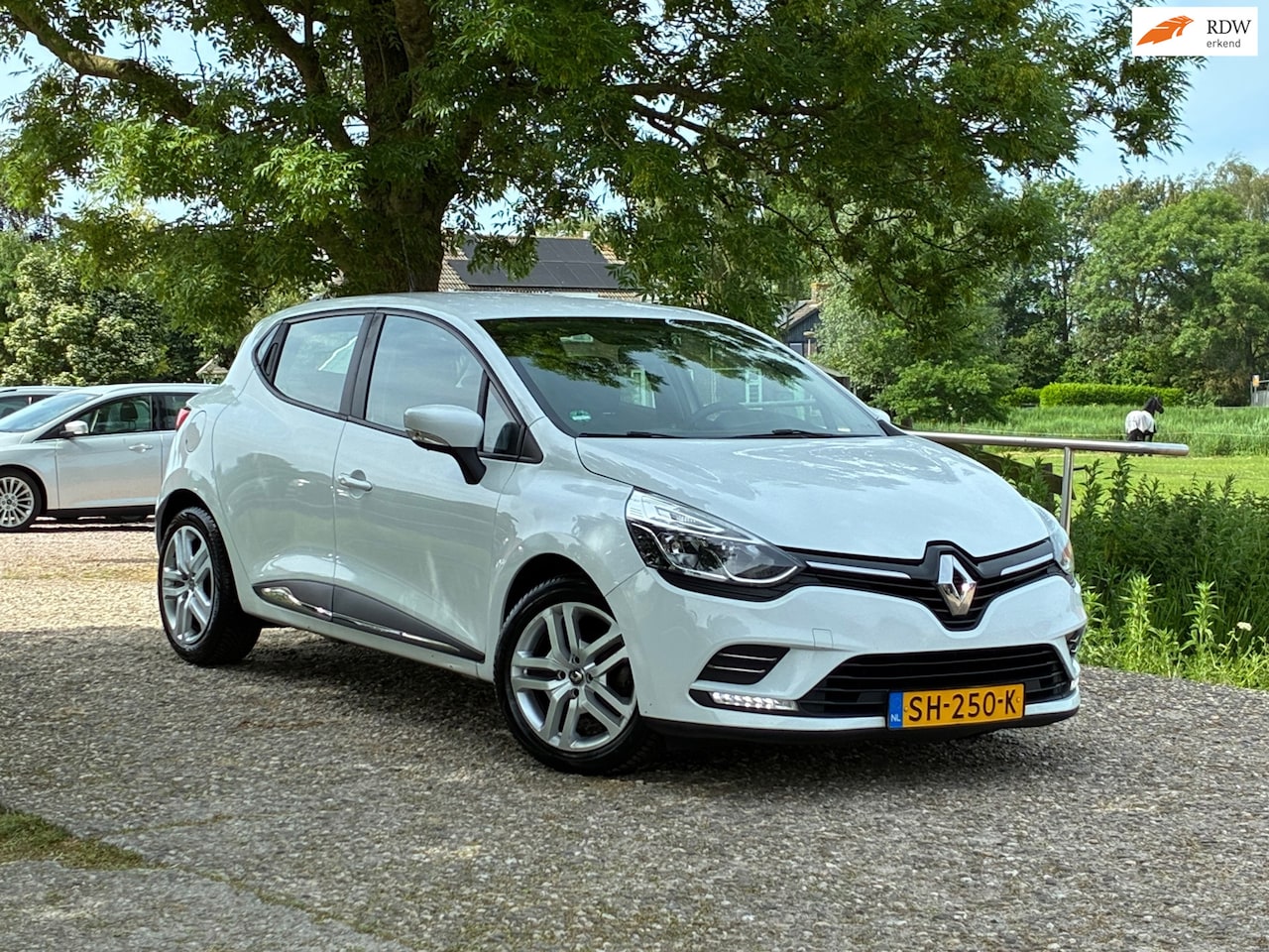 Renault Clio - 0.9 TCe Zen | Cruise + Airco nu € 7.975,-!!! - AutoWereld.nl
