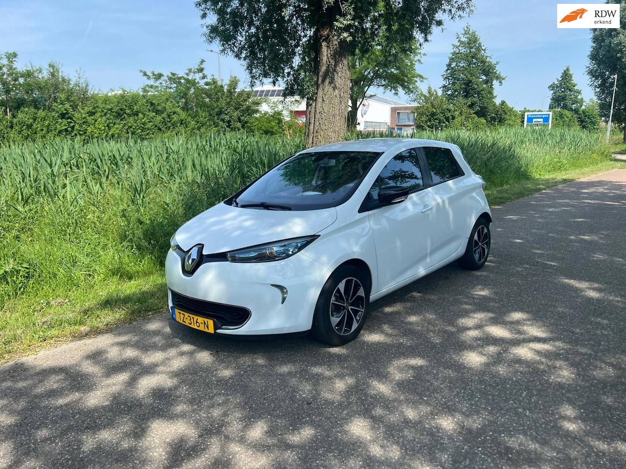 Renault Zoe - Q210 Life Quickcharge 22 kWh Koopaccu Navi Cruise Achteruitrij Camera - AutoWereld.nl