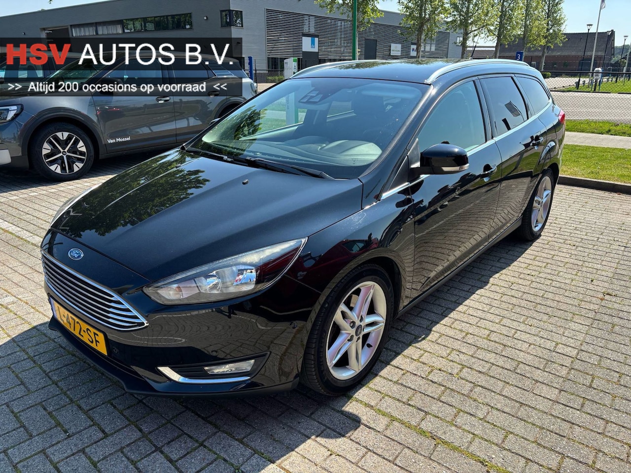 Ford Focus Wagon - 1.5 Titanium Edition navi LM camera - AutoWereld.nl