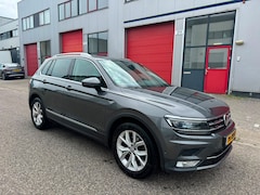 Volkswagen Tiguan - 1.4 TSI ACT Highline 150 PK DSG AUT CAMERA LEDER LED FULL