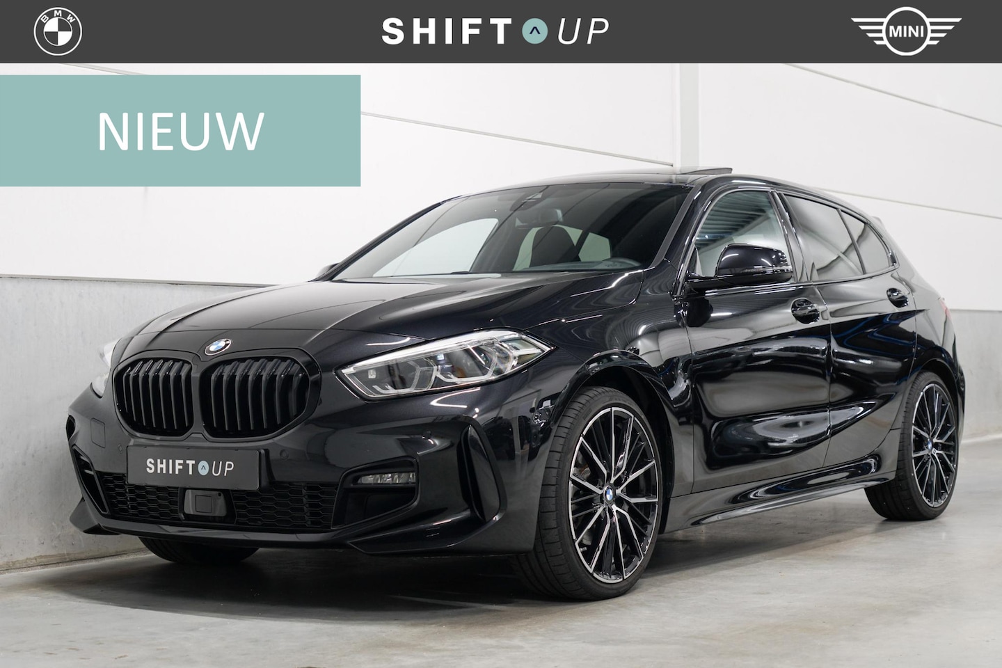 BMW 1-serie - 118i M-Sport | Panoramadak | Harman Kardon | Head Up - AutoWereld.nl