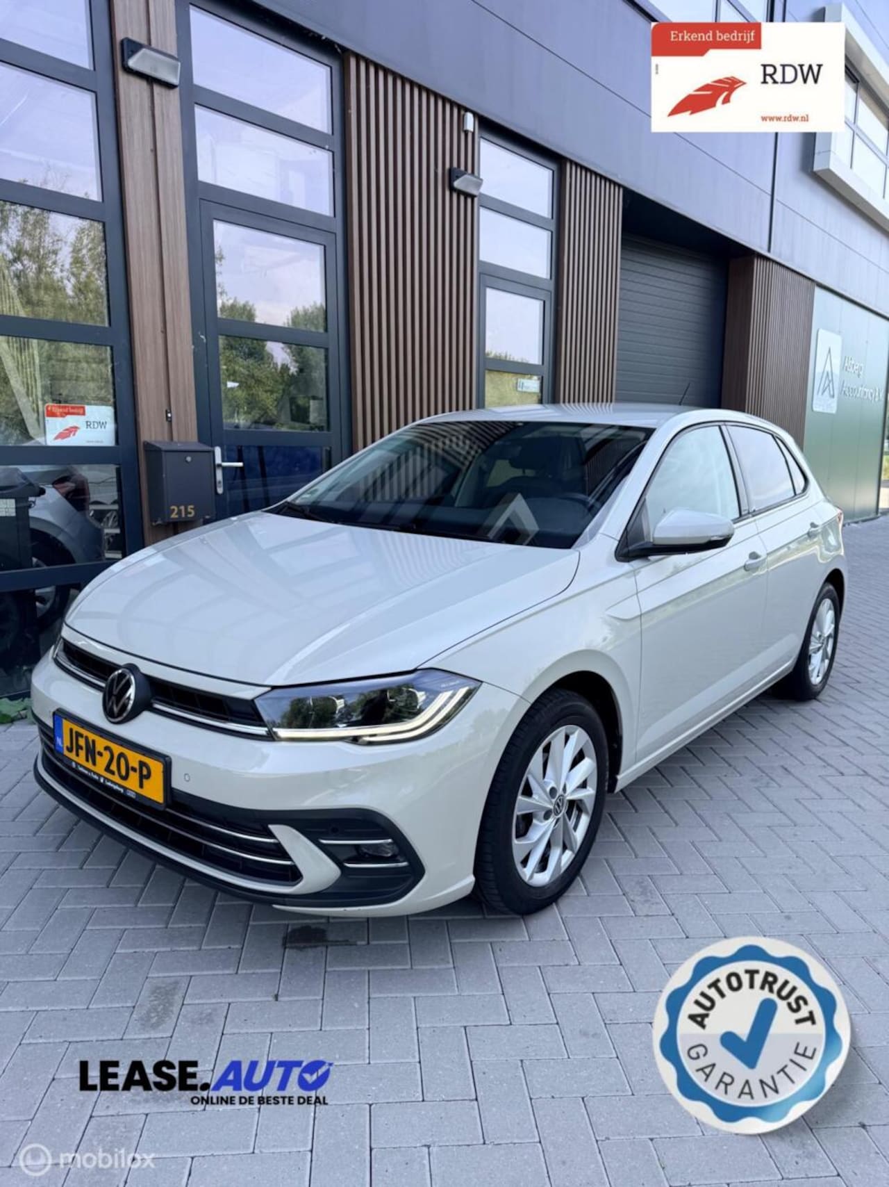 Volkswagen Polo - 1.0 TSI Style IQLight/Stoelverwarming/Dealer - AutoWereld.nl