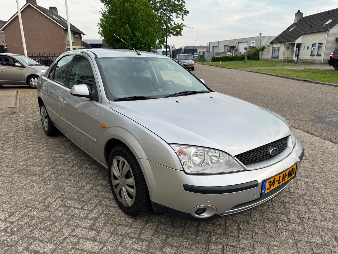 Ford Mondeo - 2.0-16V Collection AUTOMAAT AIRCO - AutoWereld.nl