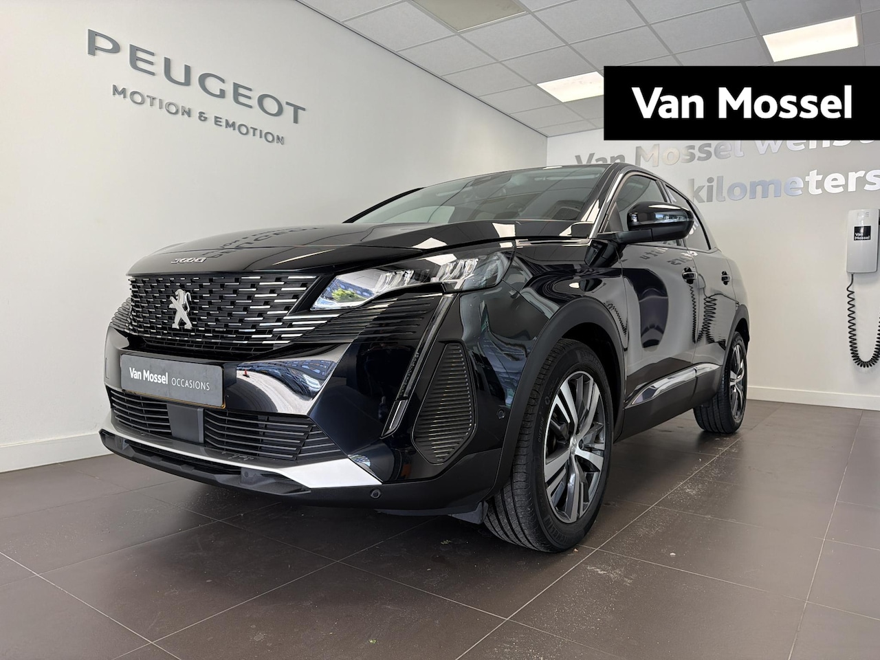 Peugeot 3008 - 1.2 PureTech Allure Pack Business 130 PK | Navigatie | Camera | Trekhaak | 1e eigenaar! - AutoWereld.nl