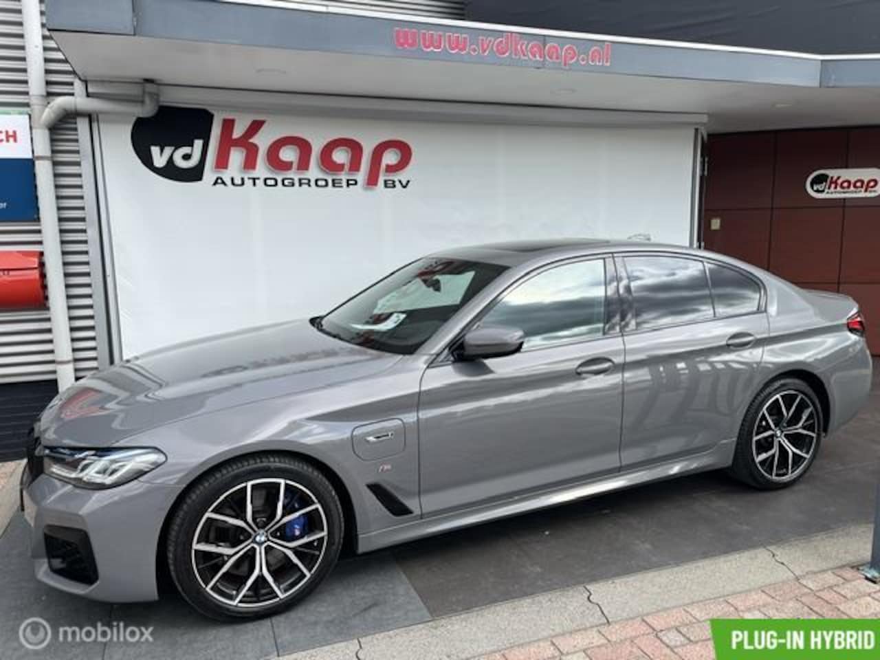 BMW 5-serie - 545e xDrive High Executive Edition M-sport - AutoWereld.nl