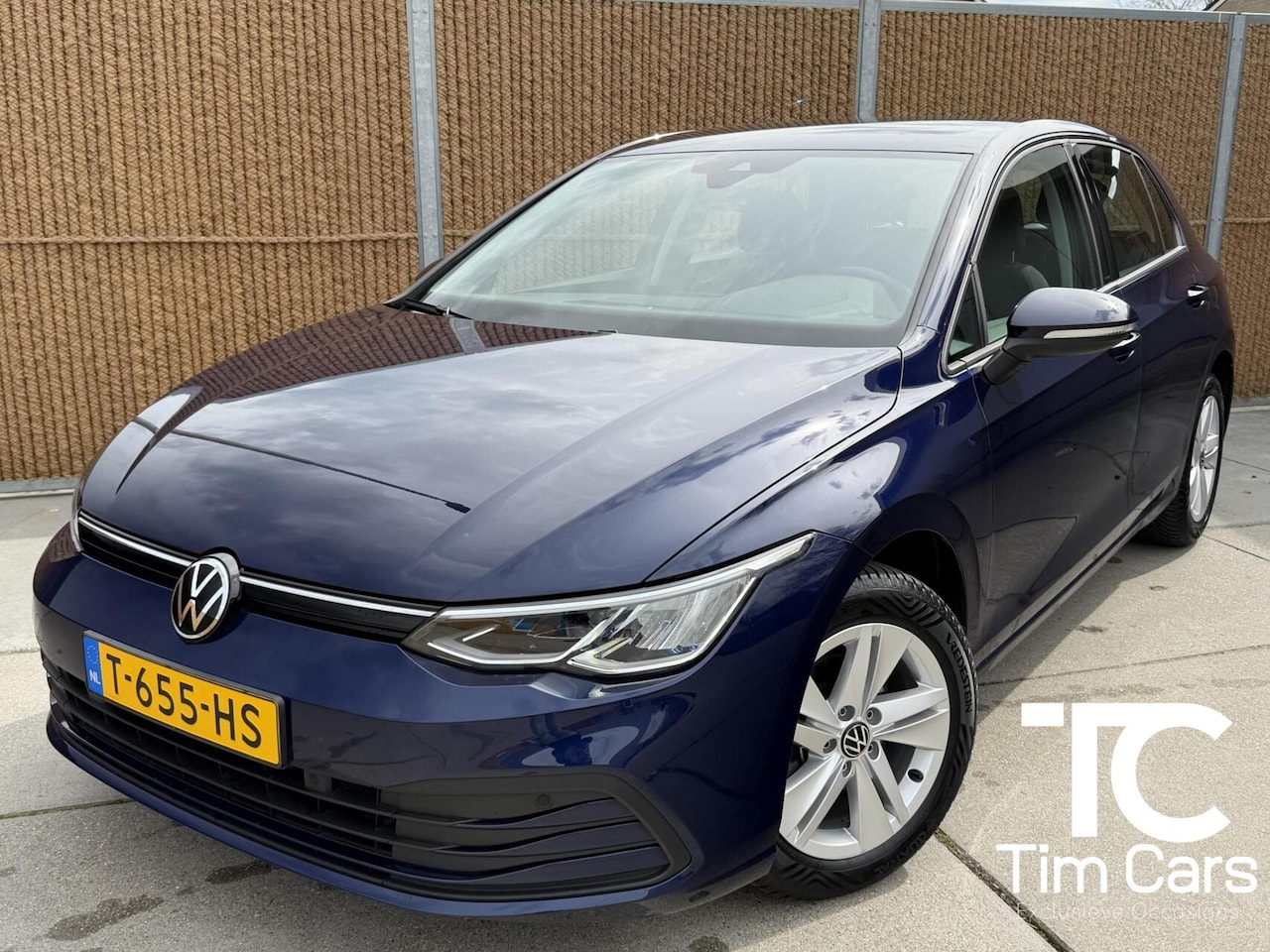 Volkswagen Golf - 1.0 eTSI Life Automaat | Achteruitrijcamera | Navigatiesysteem | Metallic lak | LED verlic - AutoWereld.nl