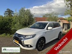 Mitsubishi Outlander - 2.0 PHEV | Stoelverw | Camera | Trekhaak
