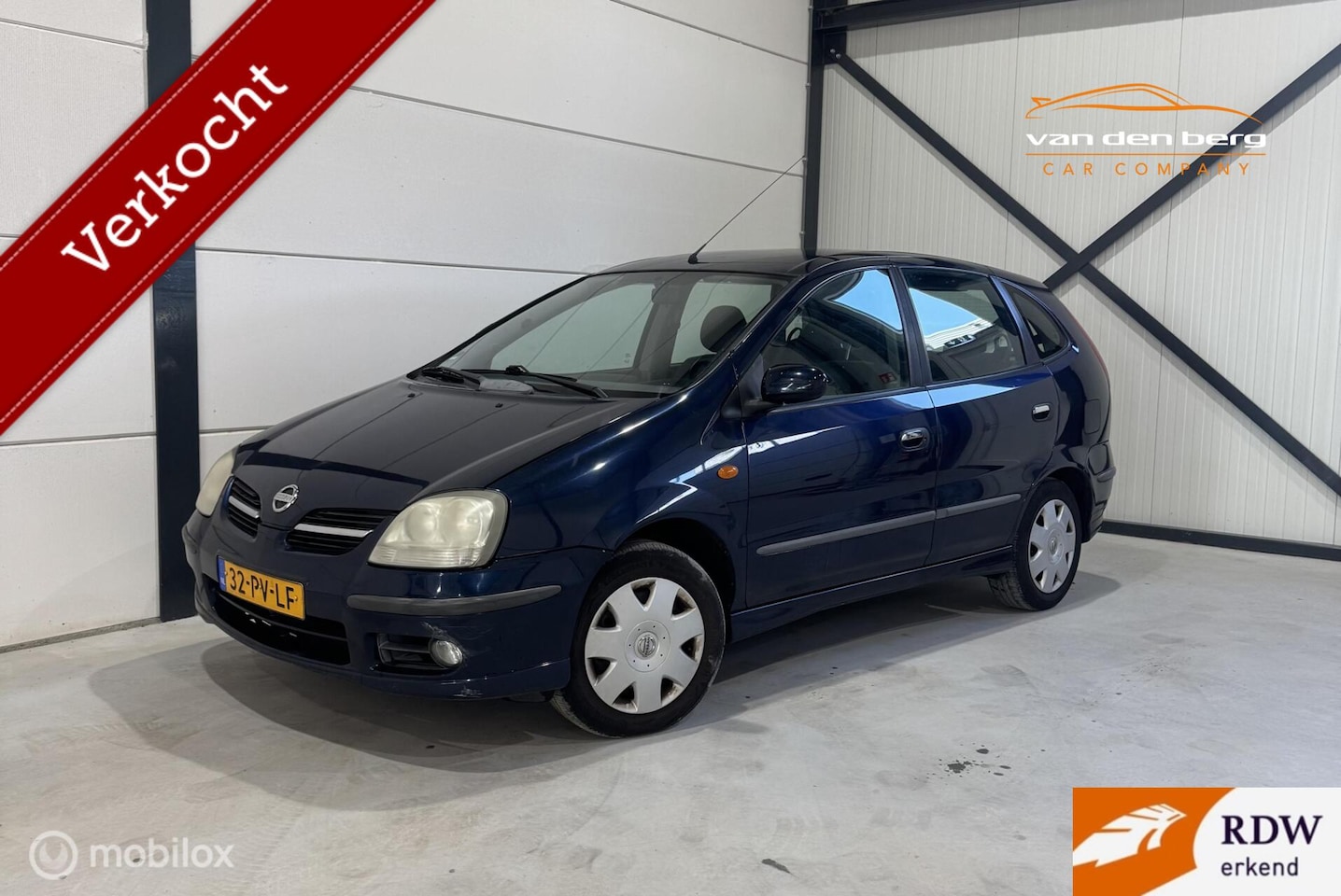 Nissan Almera Tino - 1.8 Acenta Automaat Airco Trekhaak - AutoWereld.nl