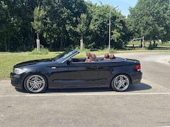 BMW 1-serie Cabrio - 135i E88 | N55 | DCT-7 | Sapphierzwart