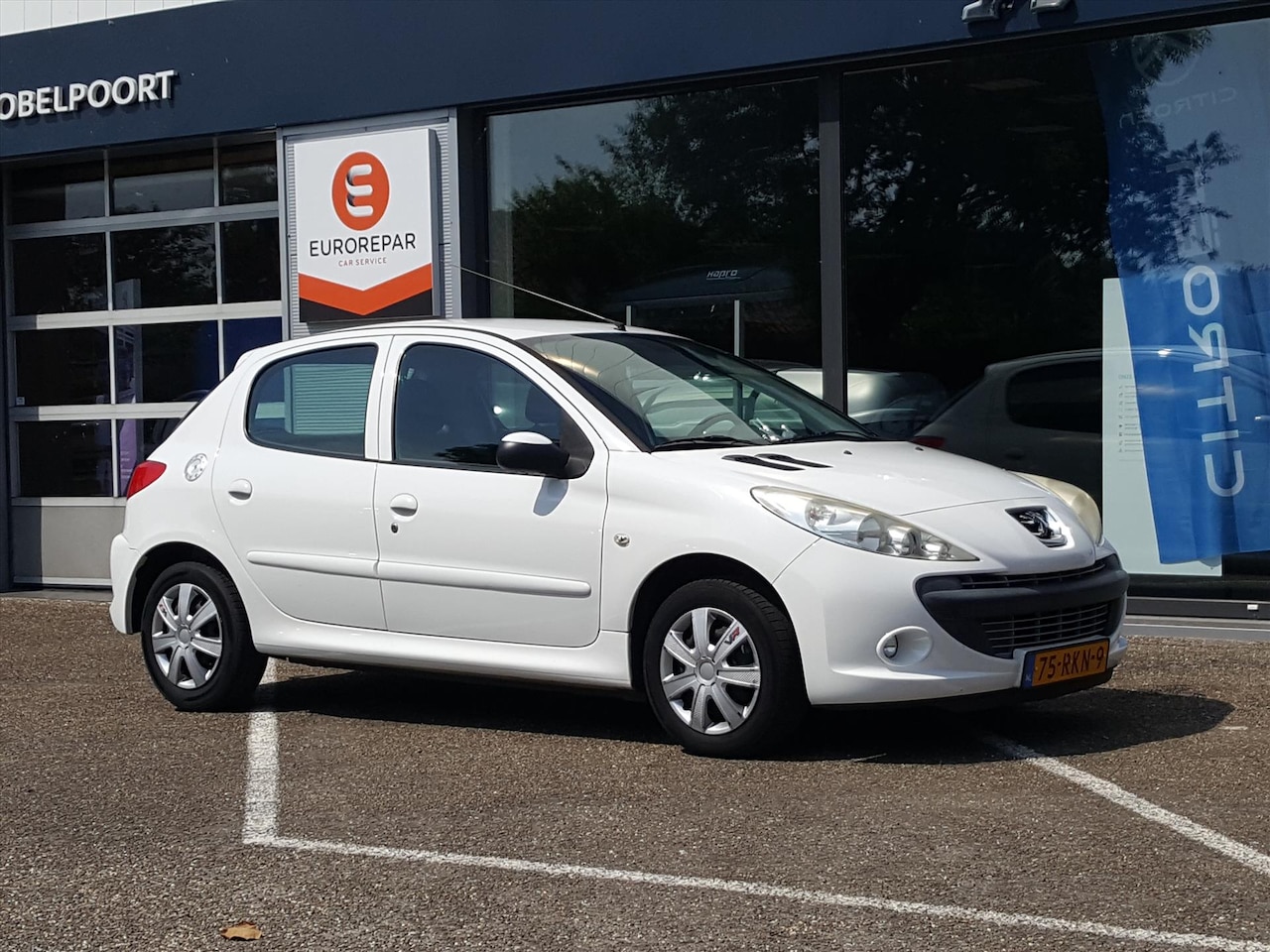 Peugeot 206 - 206+ 1.4 75pk 5-deurs XS TREKHAAK | Climate control | Elektrische ramen | Centrale vergren - AutoWereld.nl