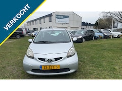 Toyota Aygo - 1.0-12V +