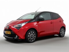 Toyota Aygo - 1.0 VVT-i x-clusiv | Lane assist | Climate Control | Lederen bekleding | Apple CarPlay/And