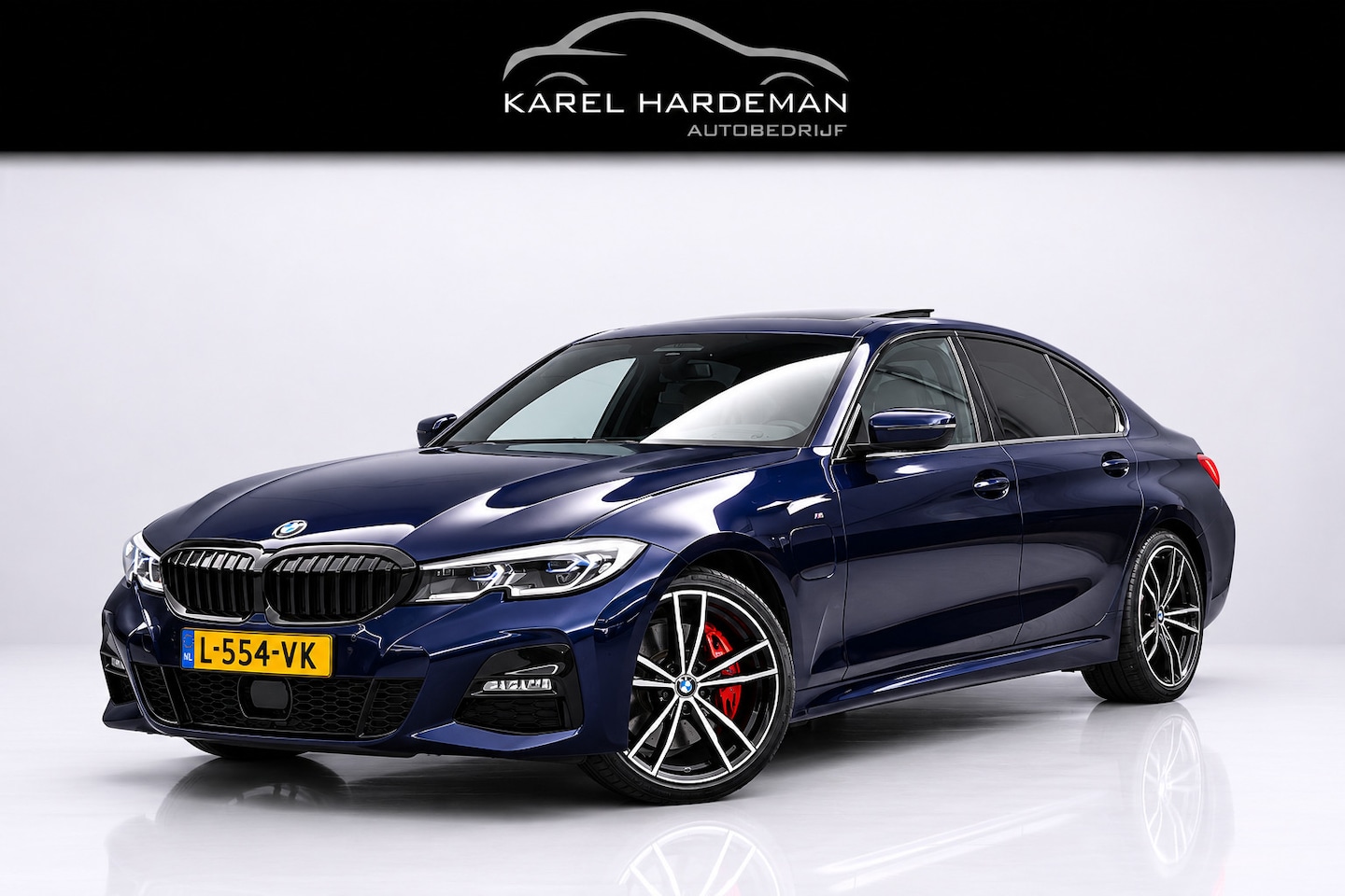 BMW 3-serie - 330e High Executive | M-PAKKET | PANORAMADAK | HARMAN/KARDON | ACC | HEAD UP | TREKHAAK | - AutoWereld.nl
