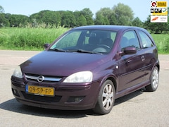 Opel Corsa - 1.2-16V Silverline,
