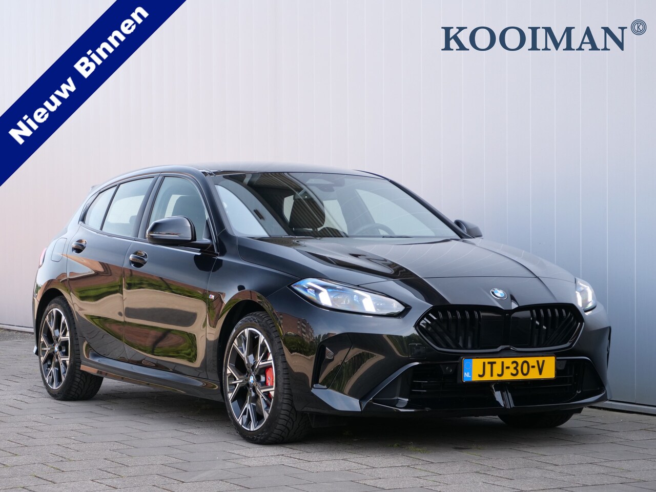 BMW 1-serie - 116 automaat 123pk M Sportpakket Pro Stoelverwarming /  Camera / Keyless entry - AutoWereld.nl