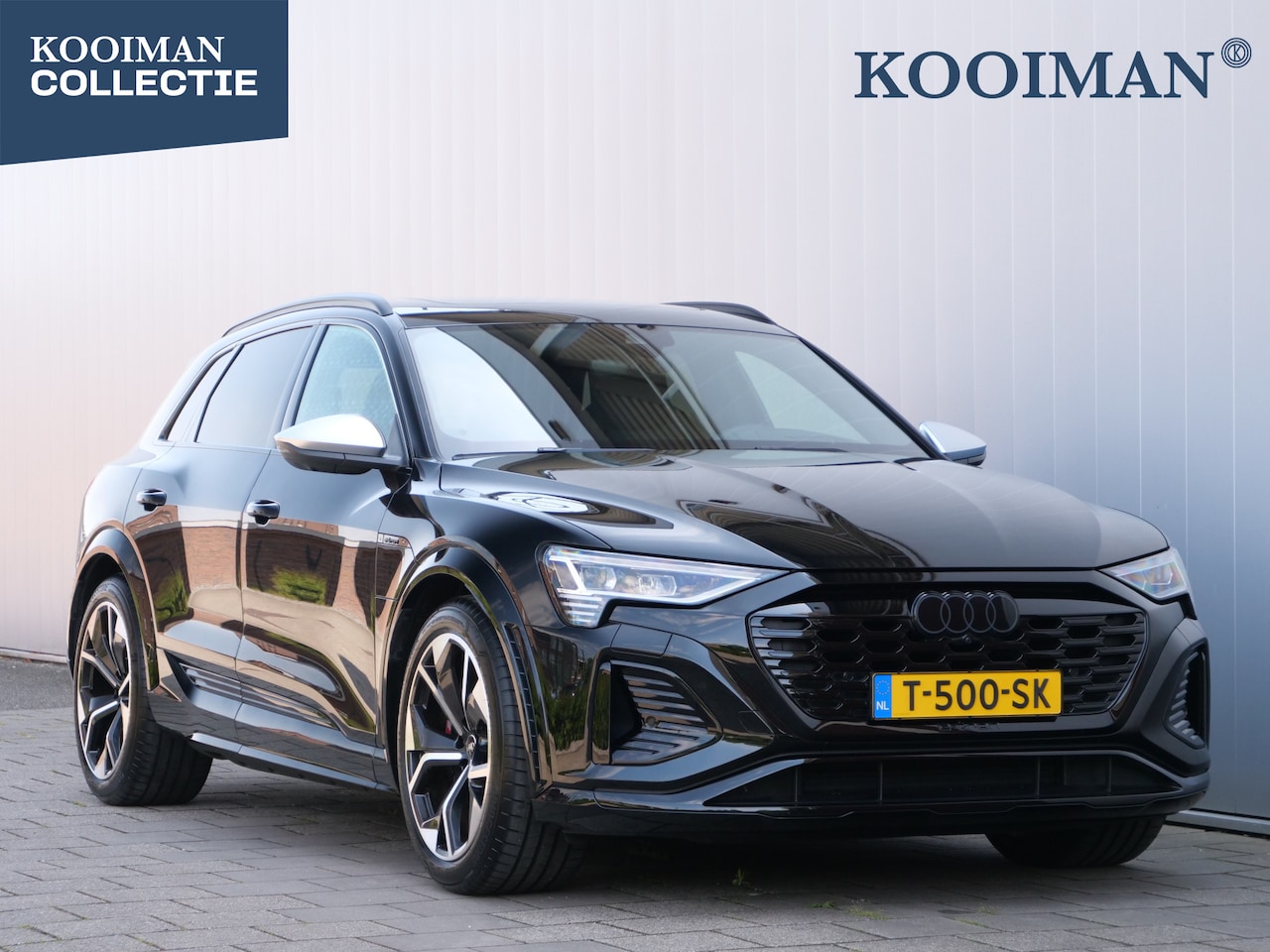 Audi Q8 e-tron - S quattro SQ8 115 kWh 504 Pk Automaat Navi / DAB / Leer / Pano-dak / Luchtvering / 21 inch - AutoWereld.nl