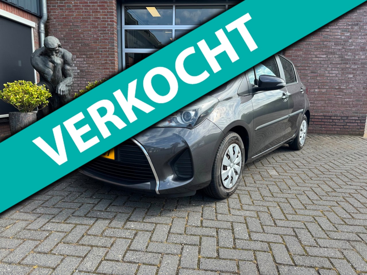 Toyota Yaris - 1.0 VVT-i Aspiration | LEES TEKST | Navigatie | - AutoWereld.nl