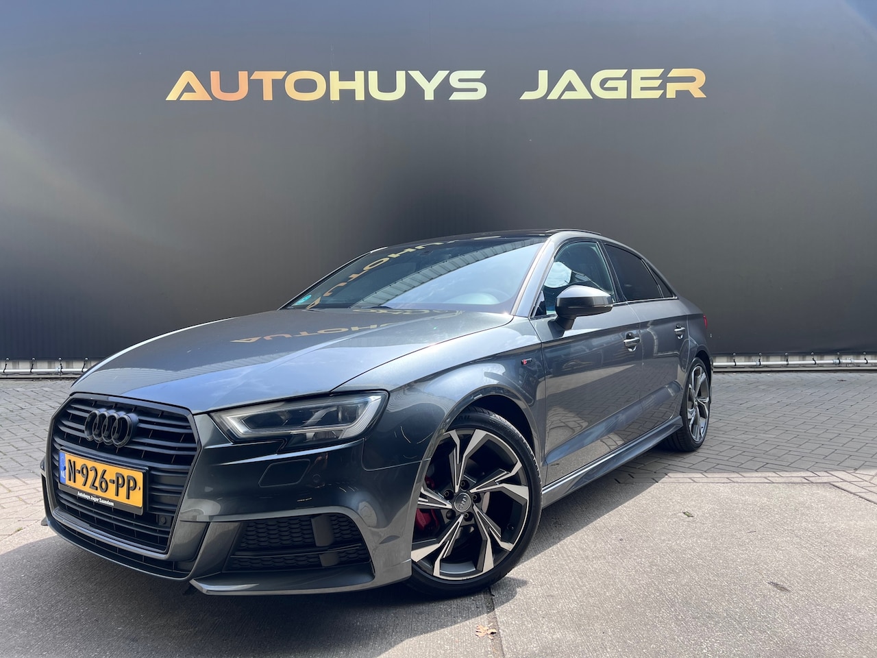 Audi A3 Limousine - 35 TFSI CoD Advance Sport - 3x S Line - Pano - Virtual - AutoWereld.nl