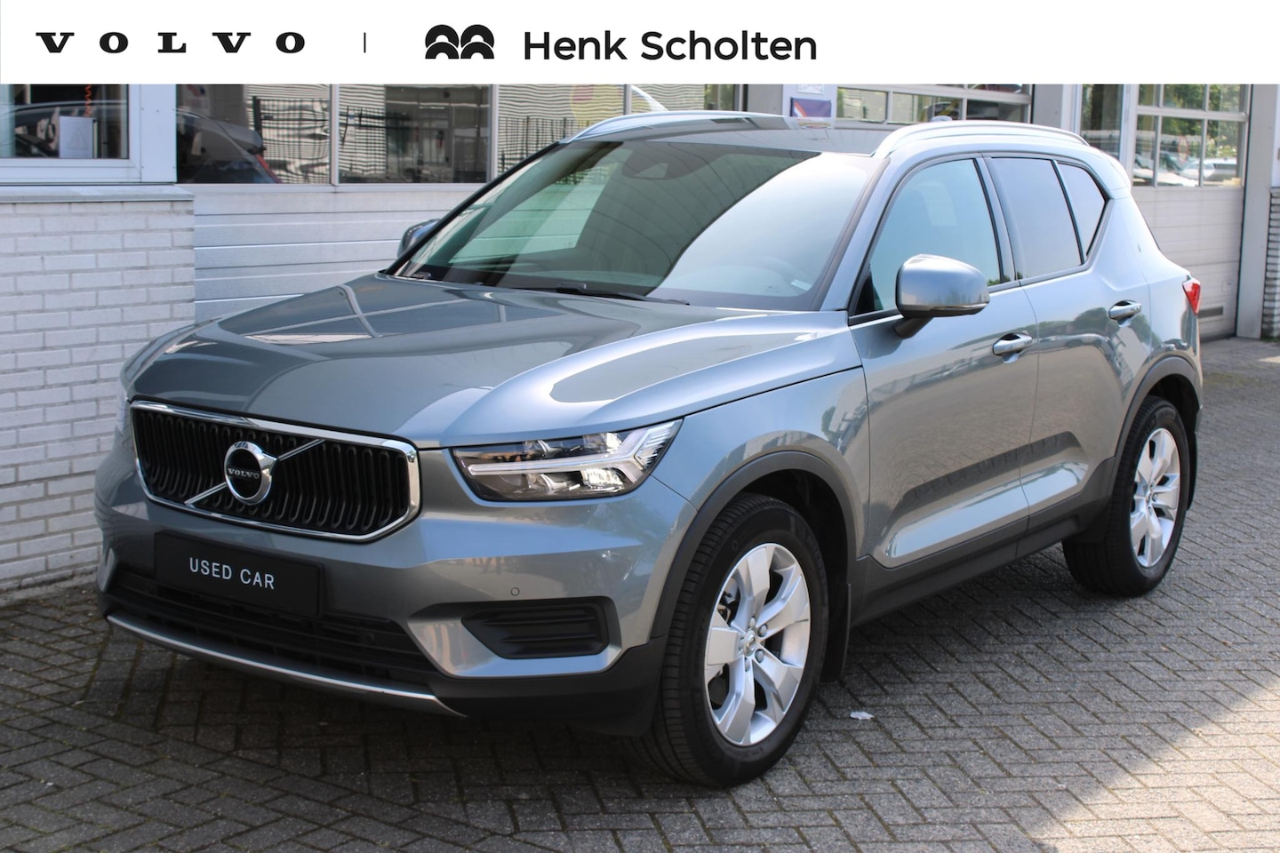 Volvo XC40 - 2.0 T4 Momentum Automaat | 1e Eigenaar | 100% Dealeronderhouden | Business Pack Connect | - AutoWereld.nl