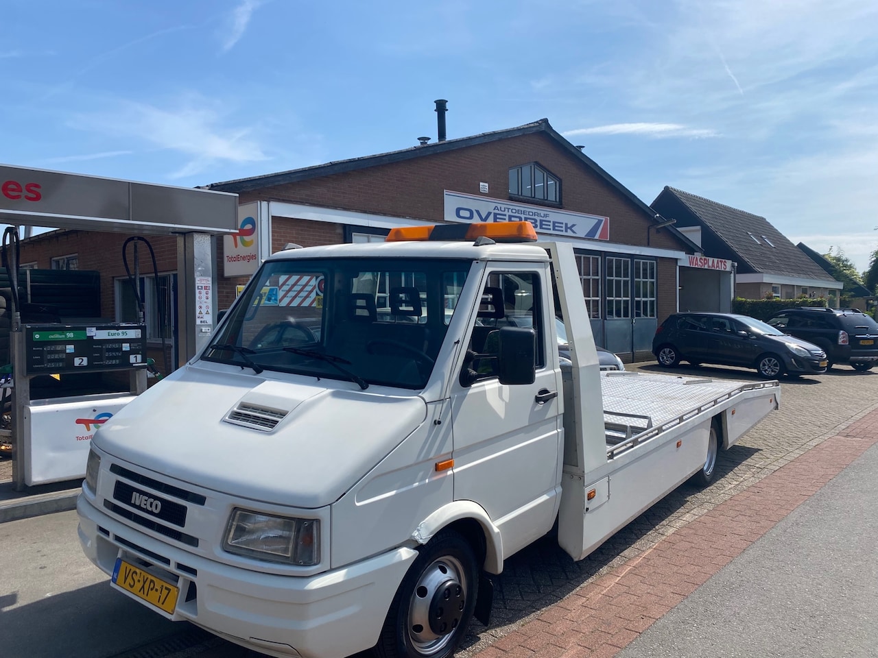 Iveco Daily - 35.12S-330 Oprijwagen - AutoWereld.nl