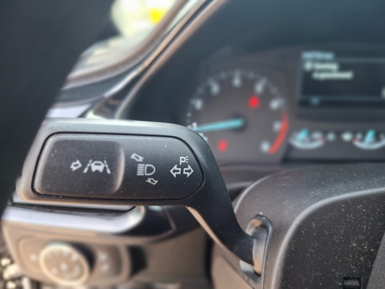 Ford Fiesta - 1.1 Trend RADIO-DAB/CLIMATE/CRUISE/NAVI/PDC/LMV
