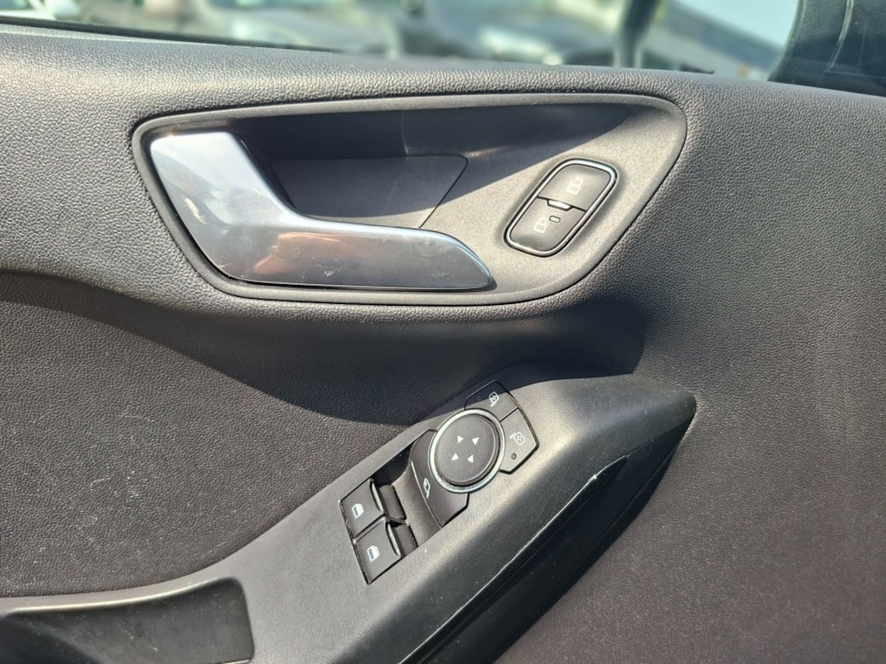 Ford Fiesta - 1.1 Trend RADIO-DAB/CLIMATE/CRUISE/NAVI/PDC/LMV