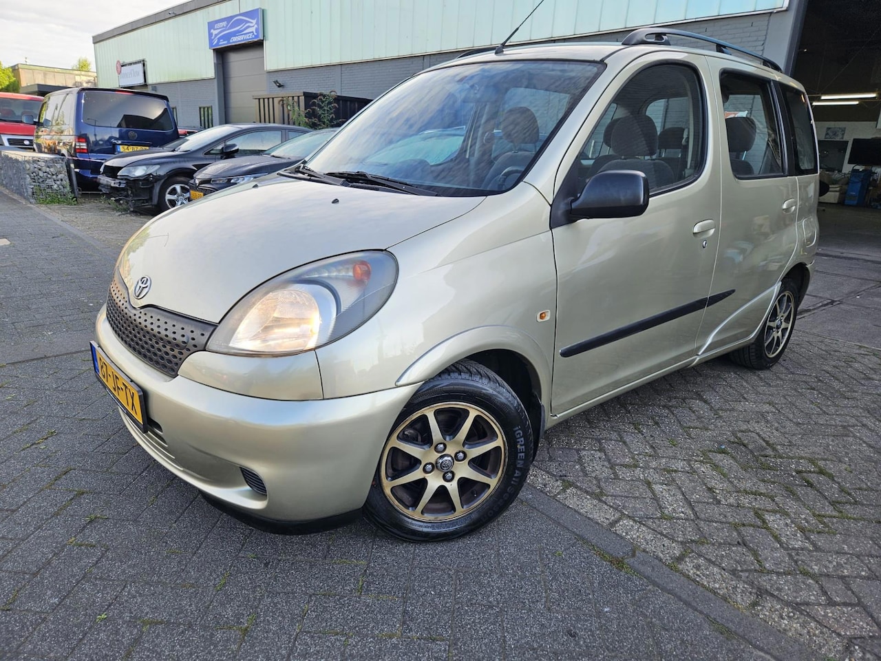 Toyota Yaris Verso - 1.3-16V VVT-i Sol AUTOMAAT AIRCO - AutoWereld.nl