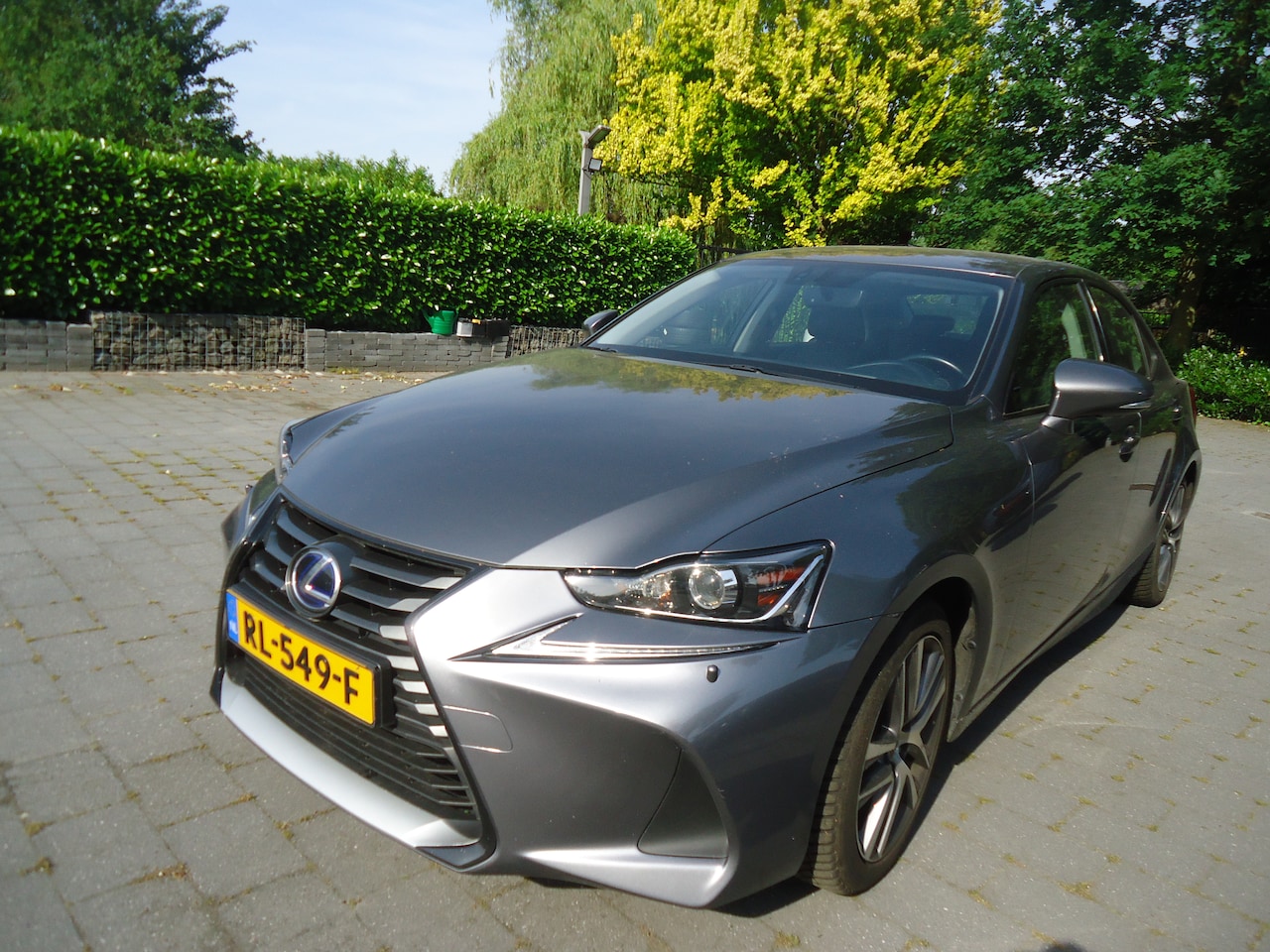 Lexus IS - 300h Hybrid Business Line Nederlandse auto met nap facelift model