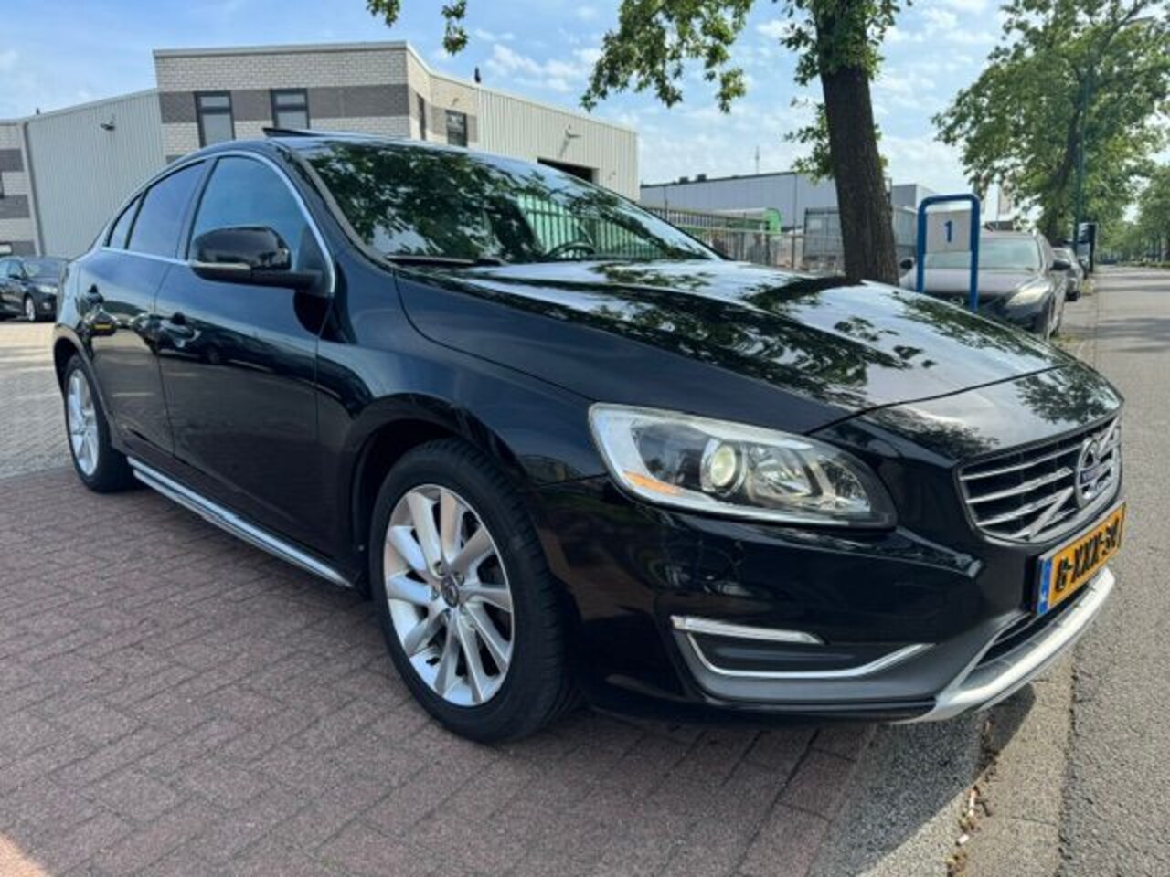 Volvo S60 - 1.6 T3 Summum Airco/ECC,Zwart Leder,Schuif/Kanteldak - AutoWereld.nl