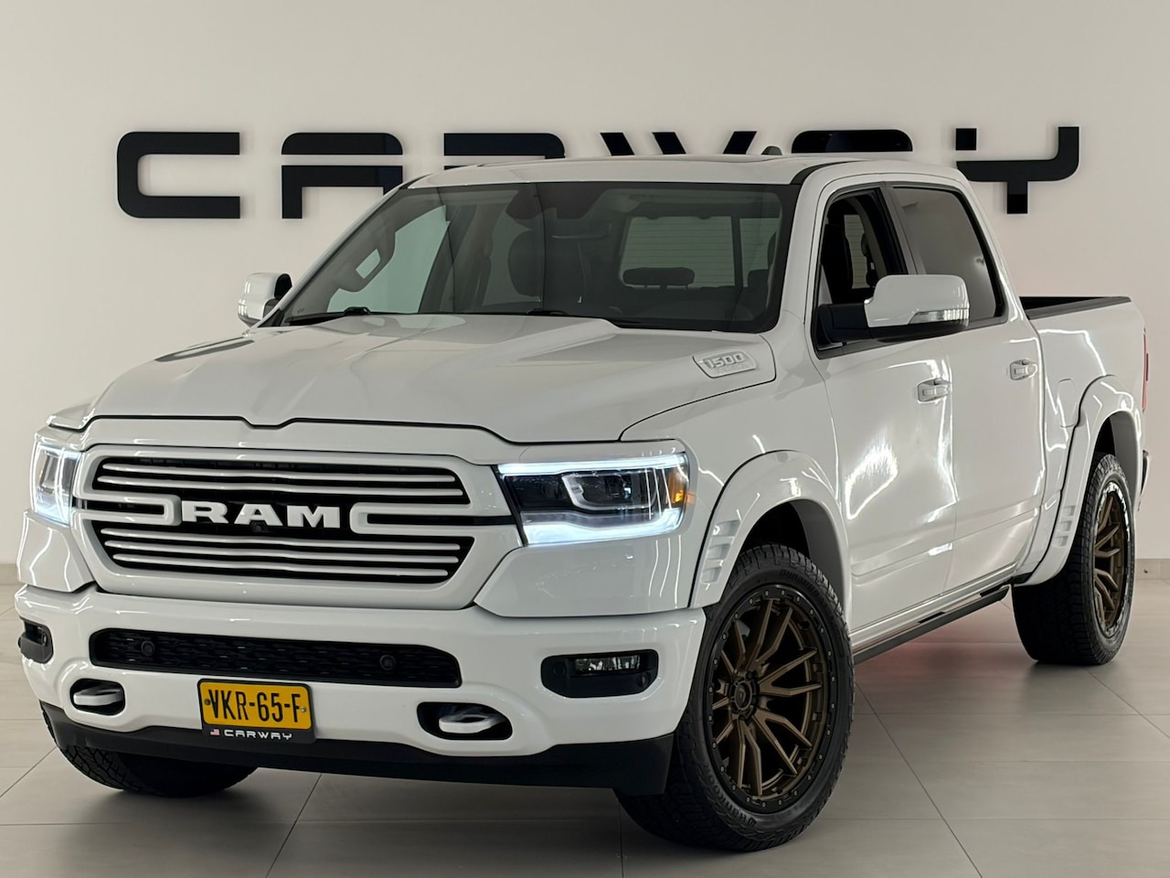 Dodge Ram Pick Up - 1500 5.7 V8 Widebody Full Options incl LPG deksel White Edition - AutoWereld.nl