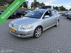 Toyota Avensis Wagon - 2.4 VVTi Linea Luna automaat