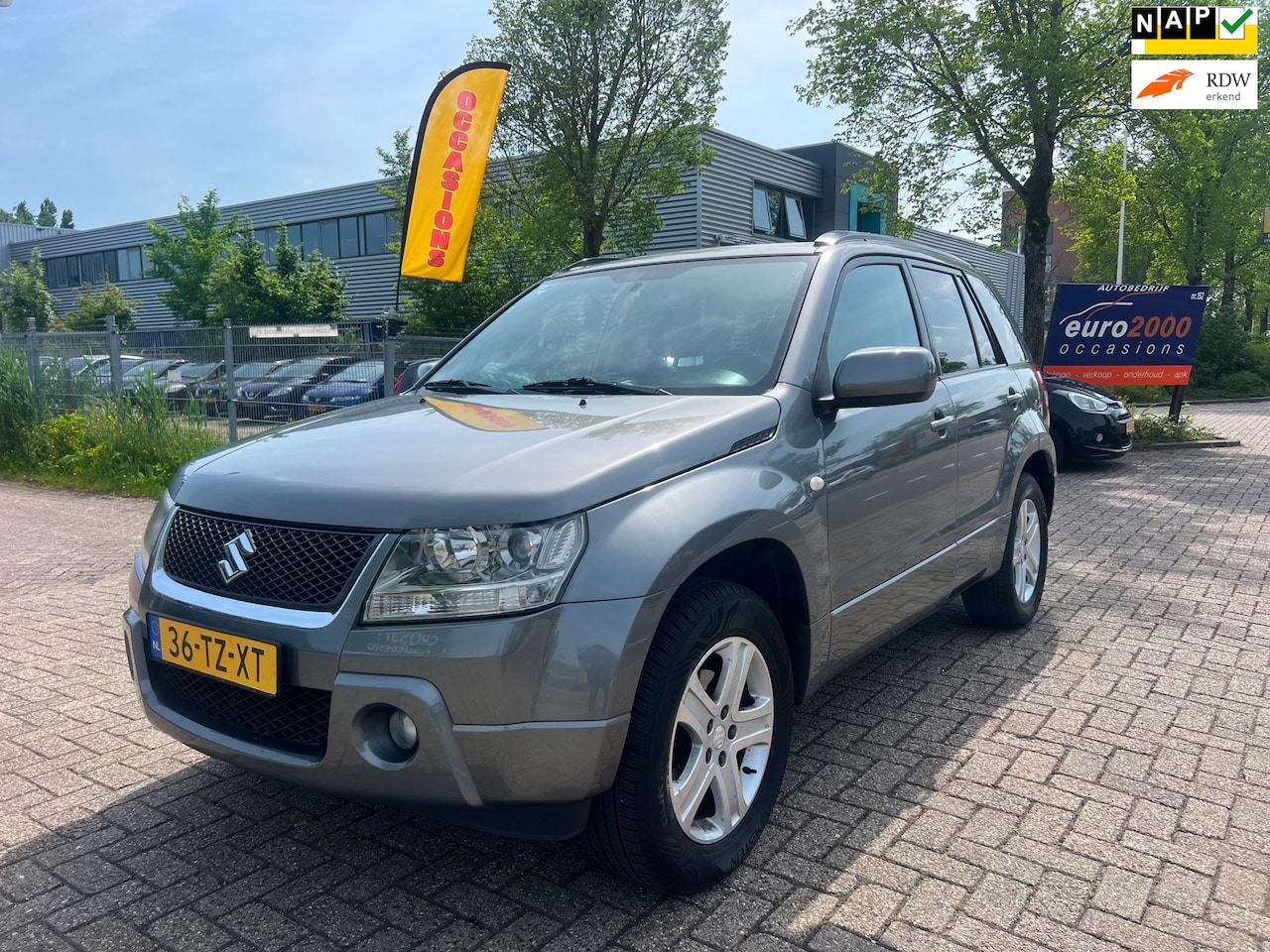 Suzuki Grand Vitara - 2.0-16V Exclusive - Automaat - 4X4 - AutoWereld.nl