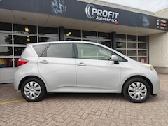 Toyota Verso S - 1.3 VVT-i Dynamic / Airco / Camera / Panoramadak
